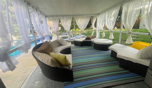 Private spacious 5-bedroom house, pool, hot tub, AC, gazebo, and large backyard.
