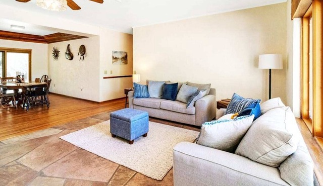 Private Spacious Desert Oasis Near Ramsey Canyon!