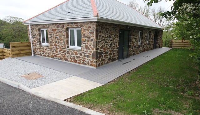 Private spacious house 5 mins by car to the beach