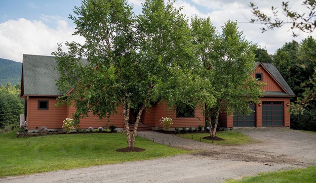 Private, Spacious Mountain View Cabin Minutes Away from Whiteface & Lake Placid