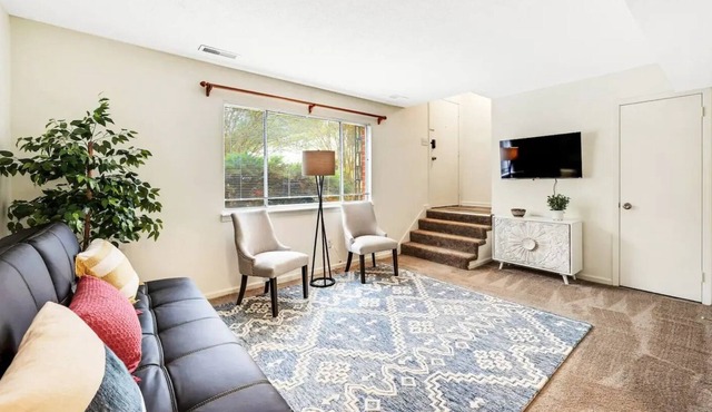 Private & Spacious Townhome South of Birmingham!