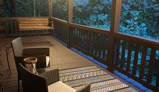 Private Spring Getaway! Pet Friendly!