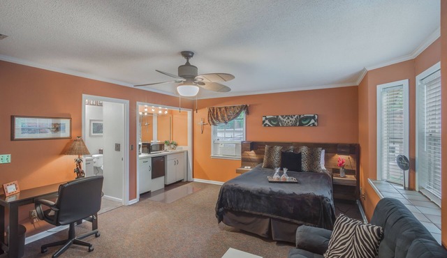 Private Studio Entry