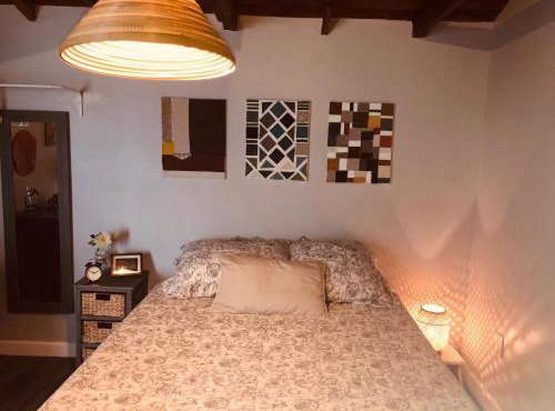 Private Studio Cabin steps from Calle 8