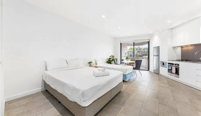 Private Studio Close To Strathfield Nightlife