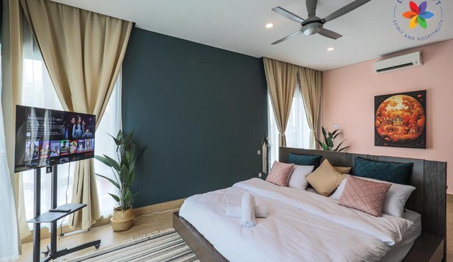 Private Studio in Bungalow by LilyandLoft