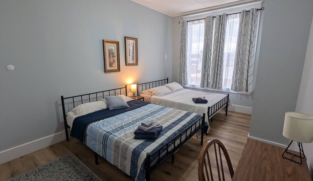 Private Studio Room with Queen Bed