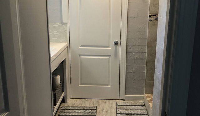 Private Studio Style Getaway Steps From The Beach.