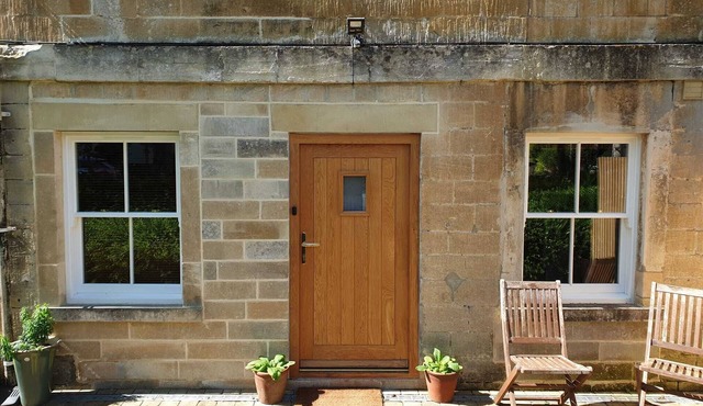 Private Suite near Bradford on Avon town center