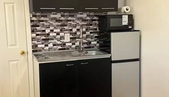 Private suite in Homestead