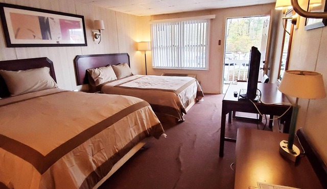 Private Suite With Private Entrance and Private Bath