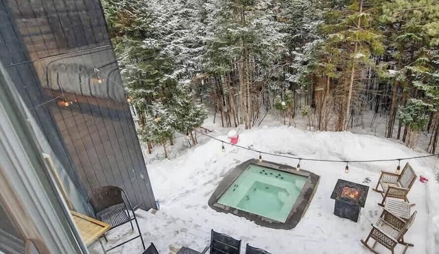 Private sunken spa - Luxury chalet near Quebec