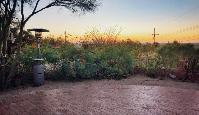 Private SW Guesthouse- NW Casas Adobe