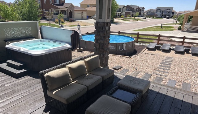 Private Swimming Pool and Hot Tub