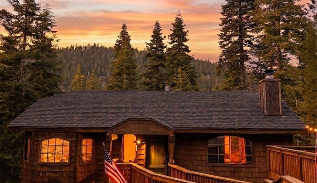Private Tahoe Cabin w/Game Room & BBQ Deck Near Lake, forest views