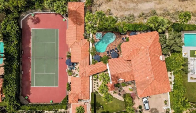 Private Tennis Court Estate | Pool & 360° Views
