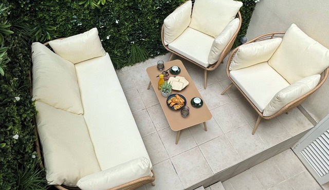 Private terrace, AC & quiet in the Latin Quarter