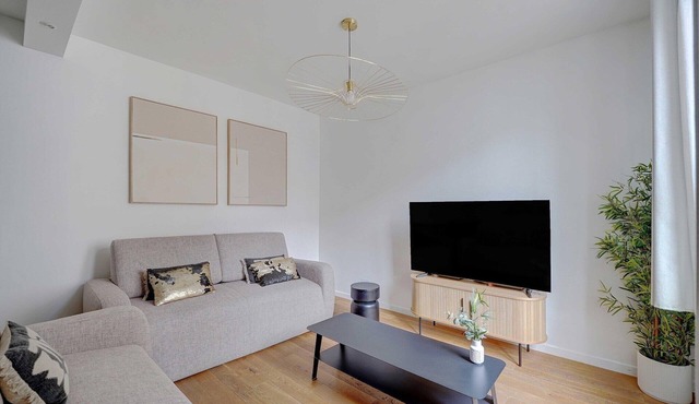 Private terrace apartment -1BDR/6P-SacrÃ©-CÅ“ur