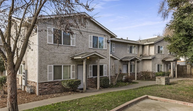 Private Townhome Conveniently Located Near Chico State