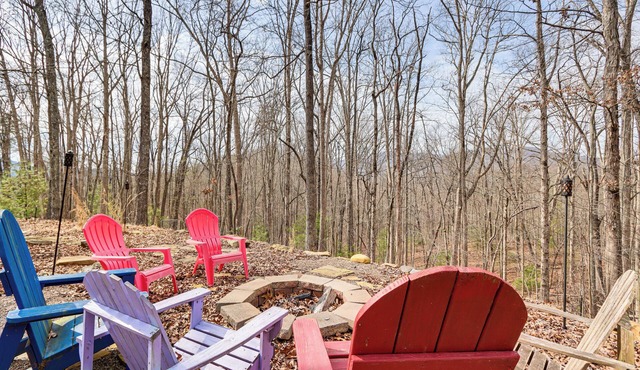 Private Trail & Large Porch! 2-Acre Murphy Retreat