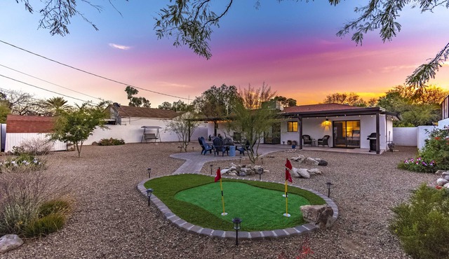 Private Tucson retreat,close to UofA,downtown,ev charger,Large yard,Pet friendly