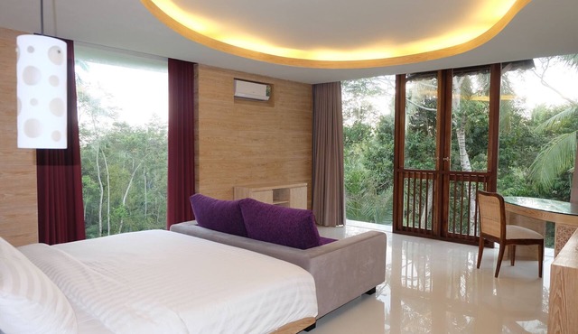 Private Two-Bedroom Ricefields View Villa Ubud