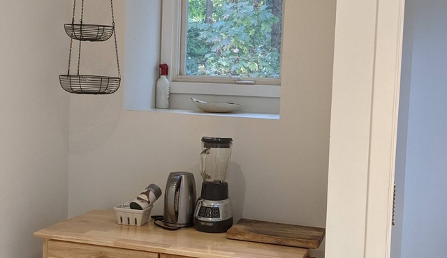 Private two story guesthouse in Takoma Park