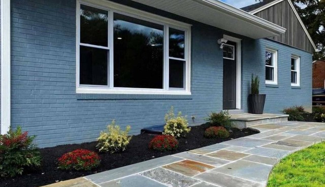 Private upper level 3-bedroom oasis with AC and WiFi. (Host occupies basement)