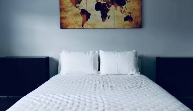 Private Upstairs Unit near Balt City/John Hopkins