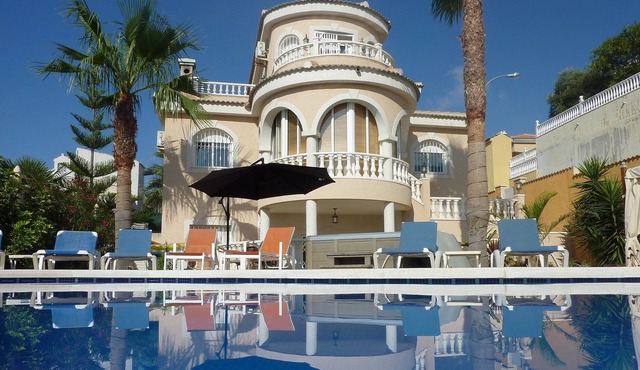 Private Villa With Pool 75 in tv