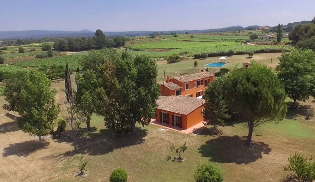 Private vacation home Luberon sud 8 pers swimming pool 15m on 4 ha so peacefull