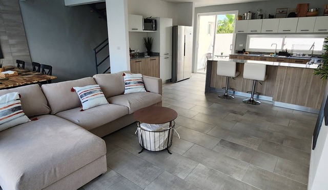 Private Villa 4 bedrooms 3.5 Bath with private pool, close to beautiful beaches