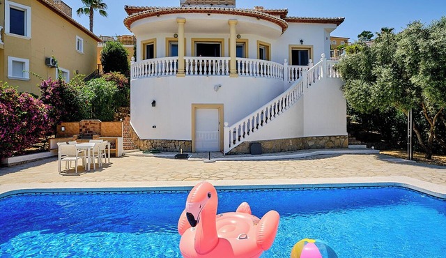 Private villa Casa Solymar with pool & jacuzzi