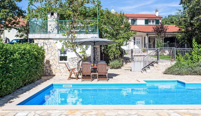 Private Villa with hot tub, A/C, private pool, WIFI, TV, terrace, pets allowed, panoramic view