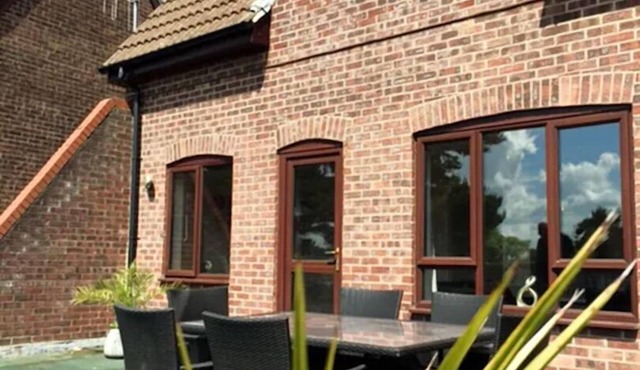 Private Villa In Cromer Country Club within easy reach of town and beach