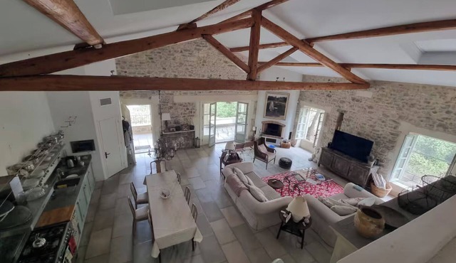 Private villa in Montaud: Elegance and tranquillity