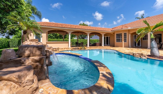 Private Villa Pool & Waterfall