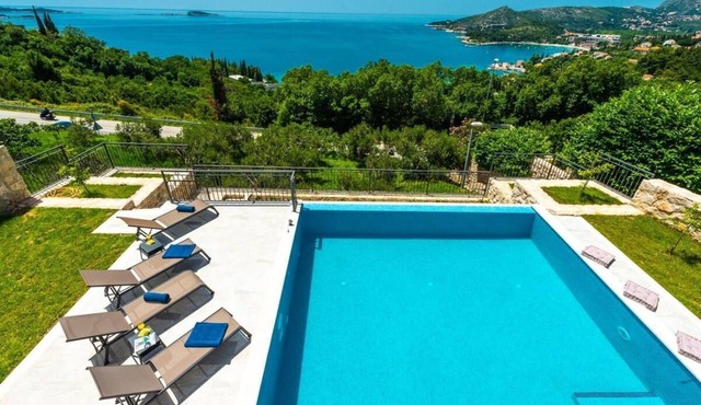 Private villa with swimming pool