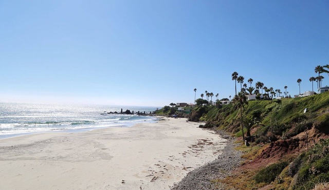 Private Villa w/nice sandy beach for Surf, Relax or Enjoy!