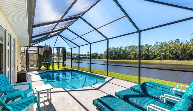 PRIVATE VILLA WITH SECURITY GATE, ON SUNSET LAKES-KISSIMMEE. 10MIN TO DISNEY :)