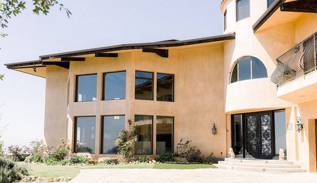 Private Vineyard Estate Overlooking Pacific Ocean