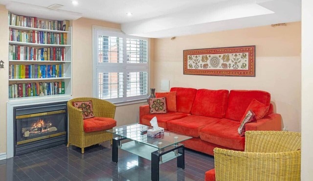 Private Walk Out Garden Apartment With Patio