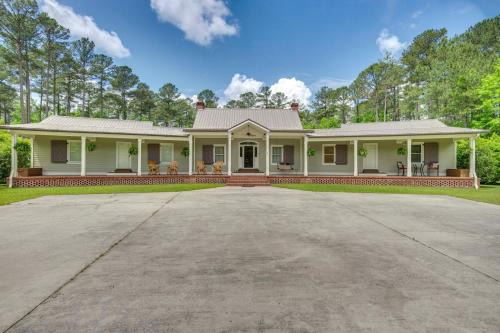 Private Walterboro Estate with Deck and Fire Pit!