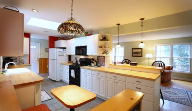 Private Waterville Valley Pet friendly Home on Golf Course with Hiking all around! (TH7V)