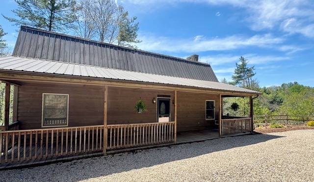 Private Waterfalls - Retreat w/Hot Tub, Game Room, Spacious and Nature Filled
