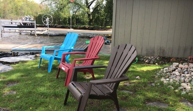 Private Waterfront Cottage at Kawartha Lakes