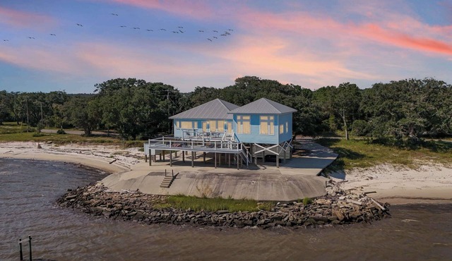 Private Waterfront Beach House with Fire-pit