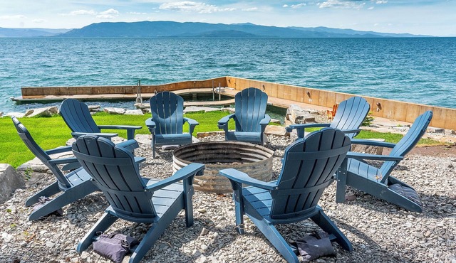 Private waterfront access to Flathead Lake w/private boat dock & wood stove - Lakeshore Lodge