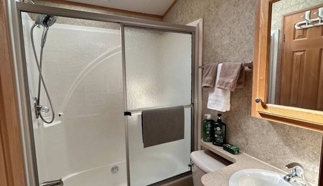 Private Waterfront Getaway