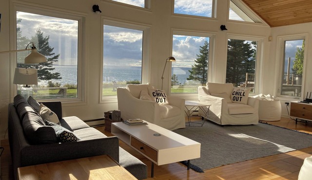 Private Waterfront Luxury on the Bras D'Or Lake with Hot Tub and Barrel Sauna